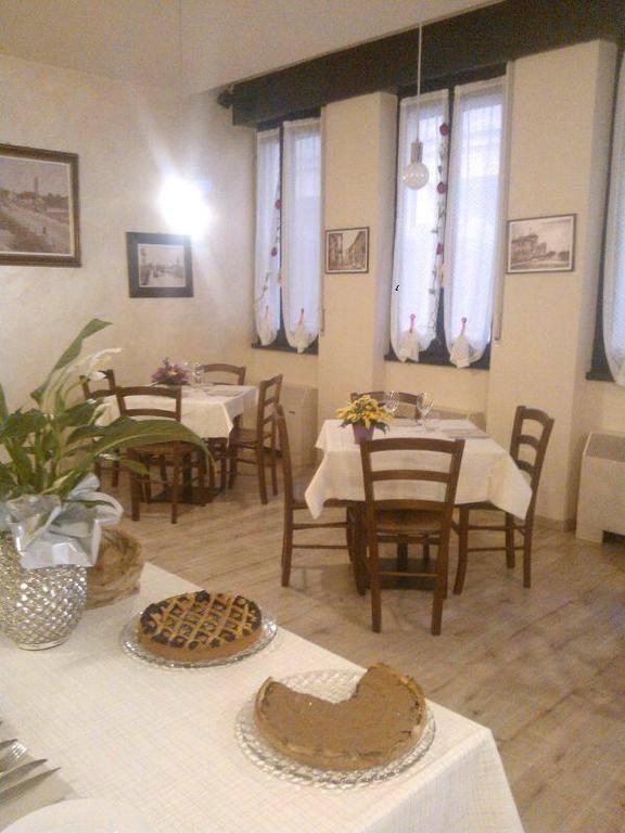 Locanda San Fiorenzo Fiorenzuola dʼArda Extérieur photo