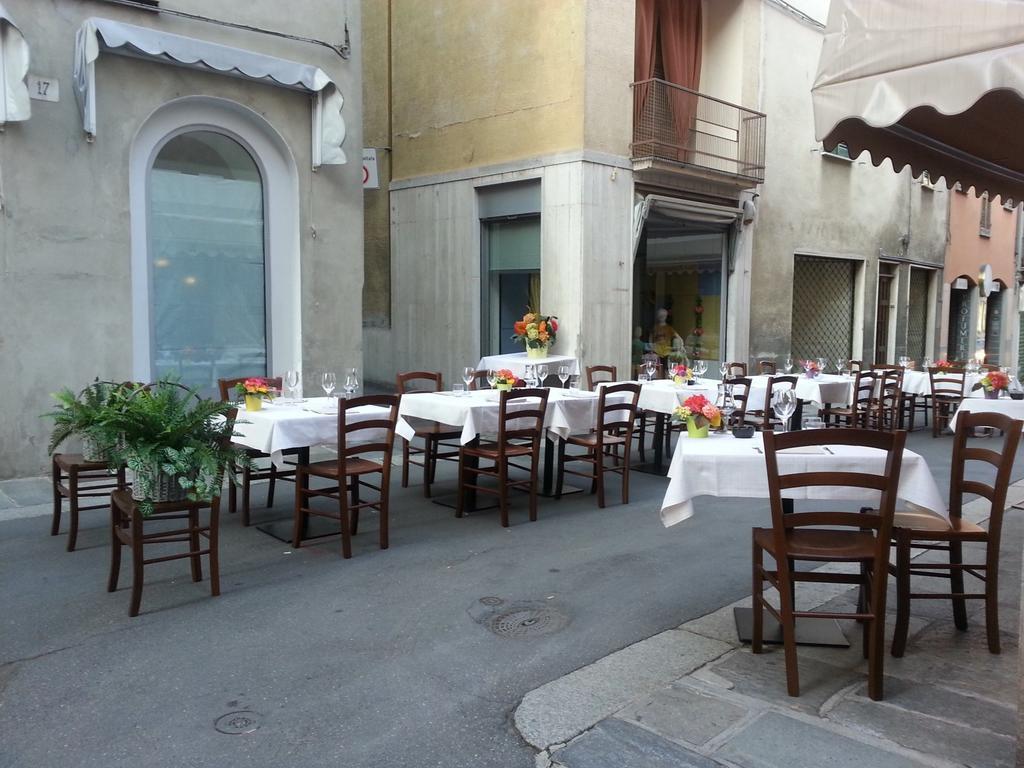 Locanda San Fiorenzo Fiorenzuola dʼArda Extérieur photo