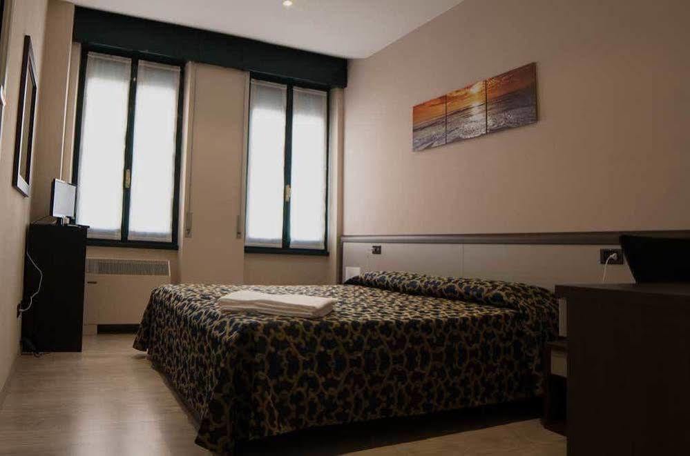 Locanda San Fiorenzo Fiorenzuola dʼArda Extérieur photo