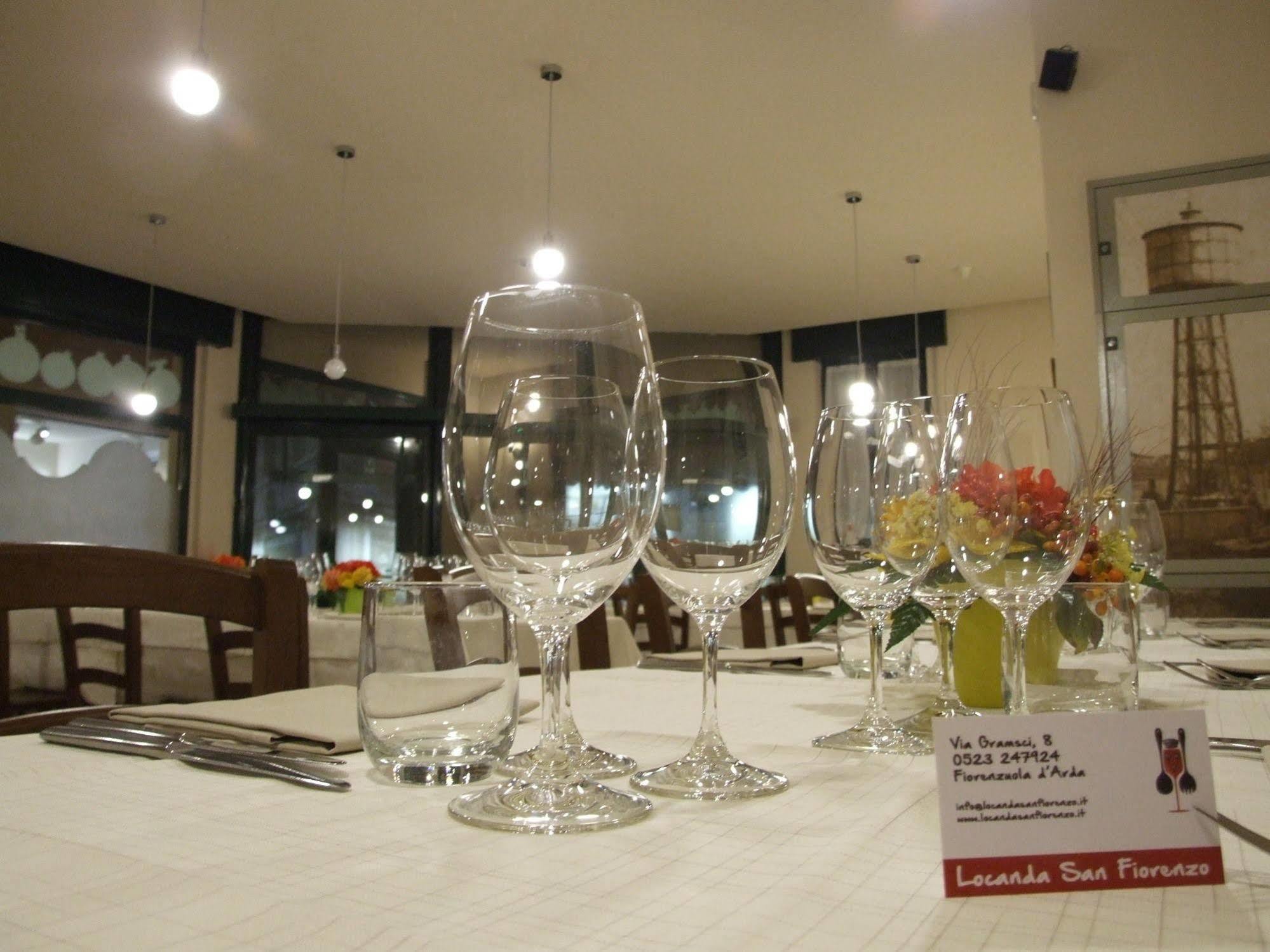 Locanda San Fiorenzo Fiorenzuola dʼArda Extérieur photo